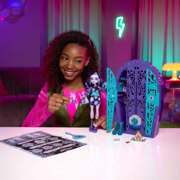 Muñeca Twyla Skulltimate Secrets Midnight Garden Monster High - Imagen 5